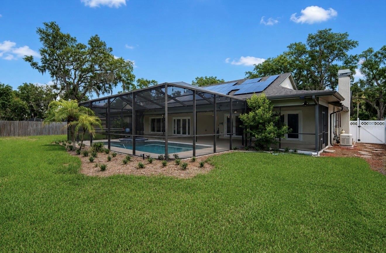 MASON OAKS - Residential