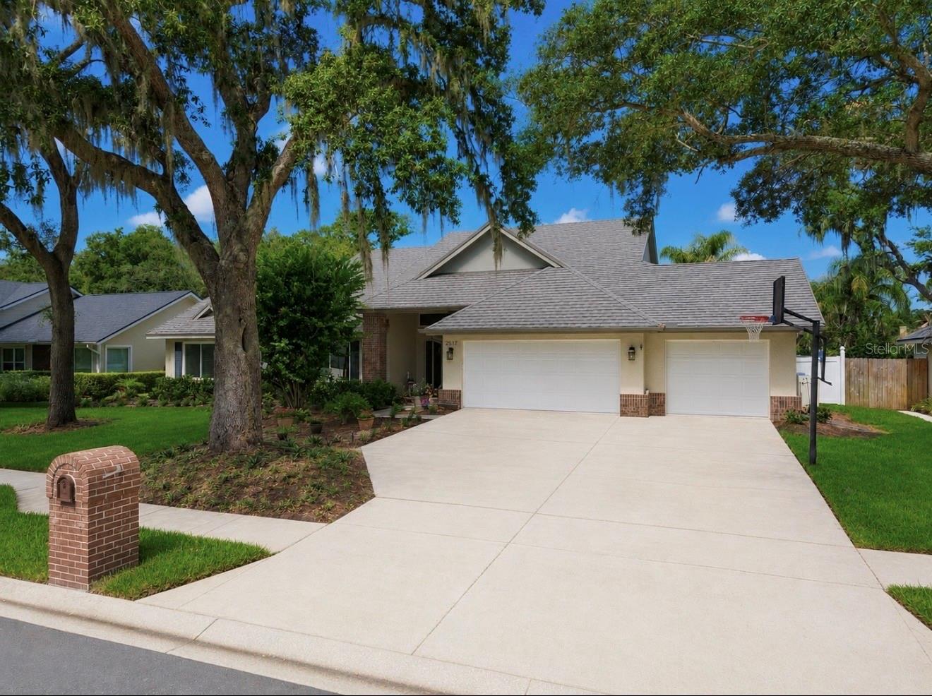 MASON OAKS - Residential