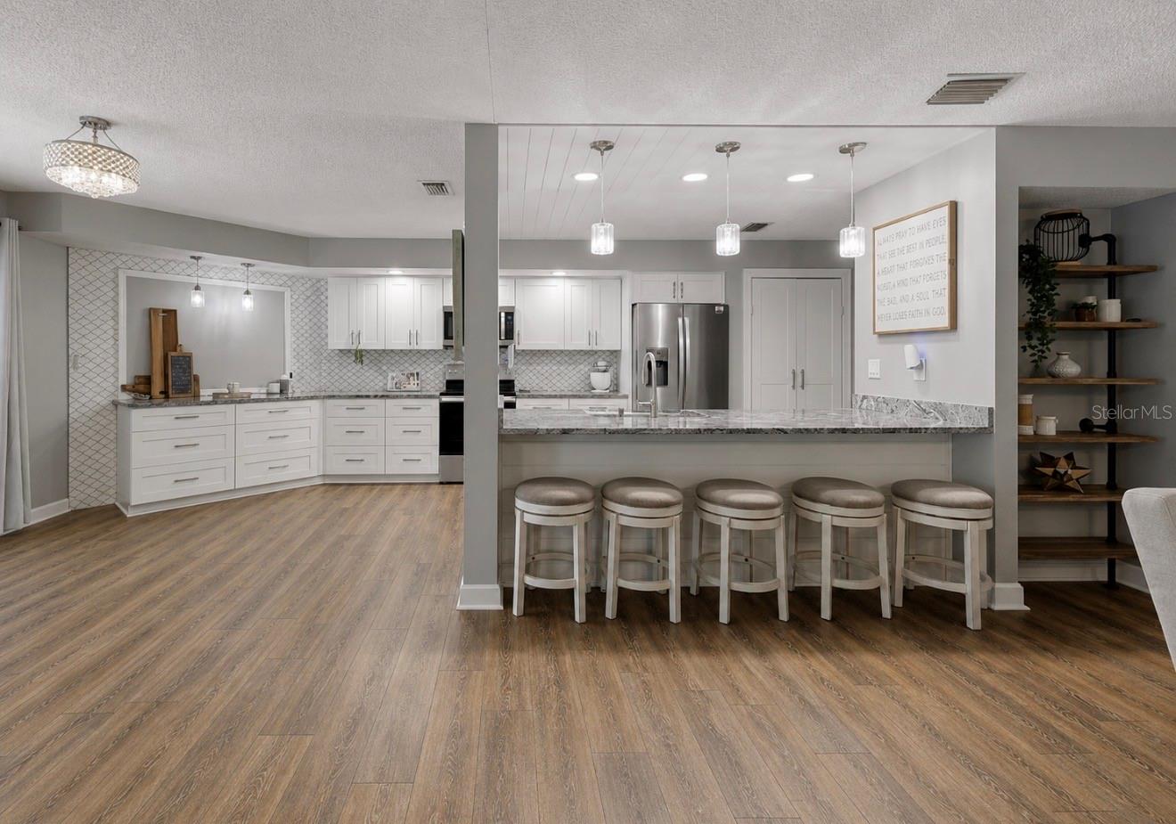 MASON OAKS - Residential