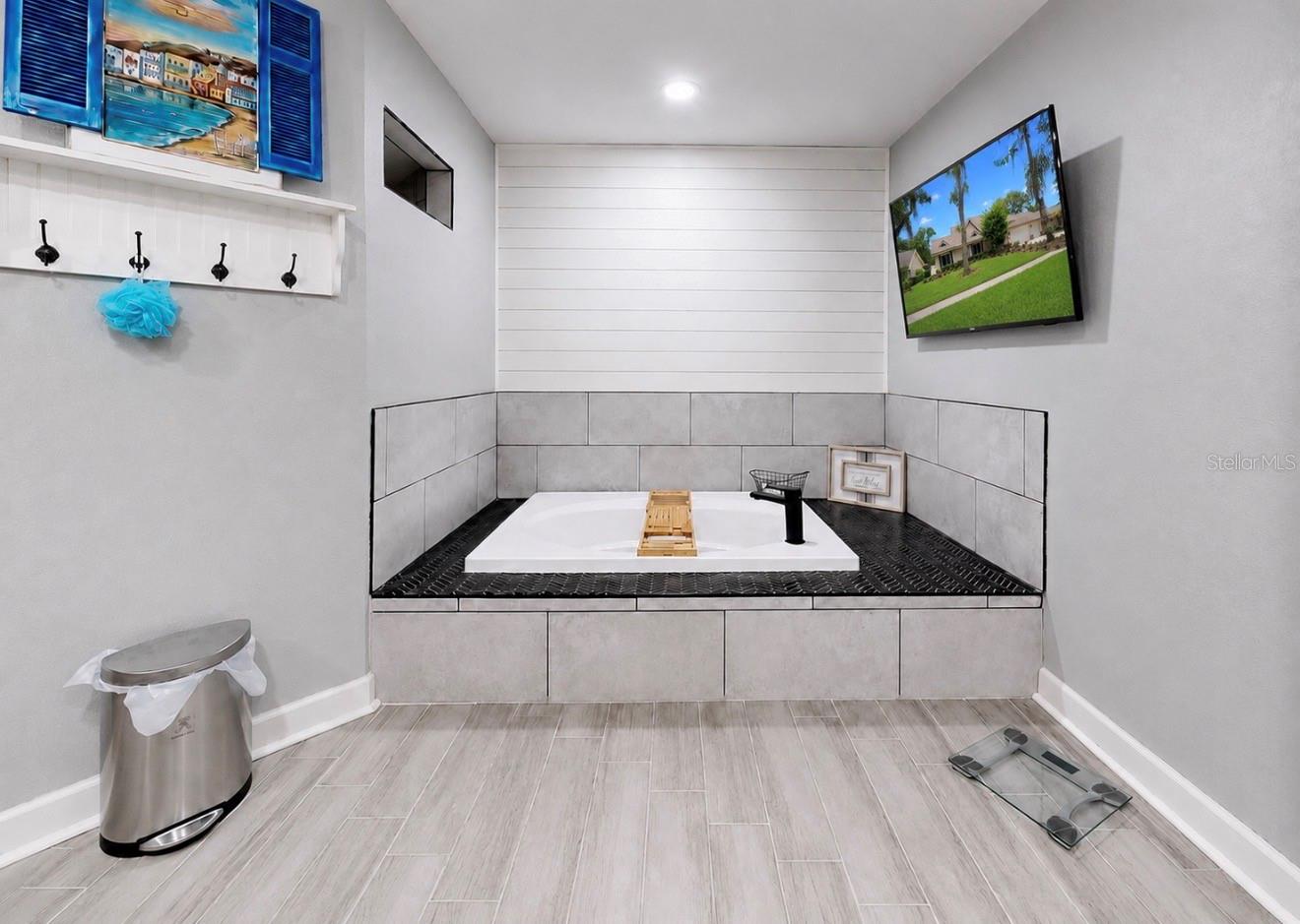 MASON OAKS - Residential