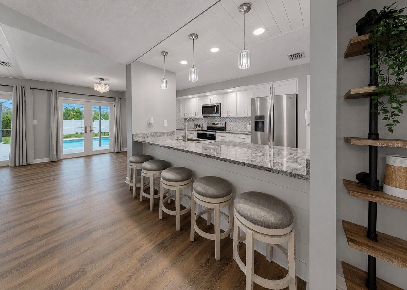 MASON OAKS - Residential