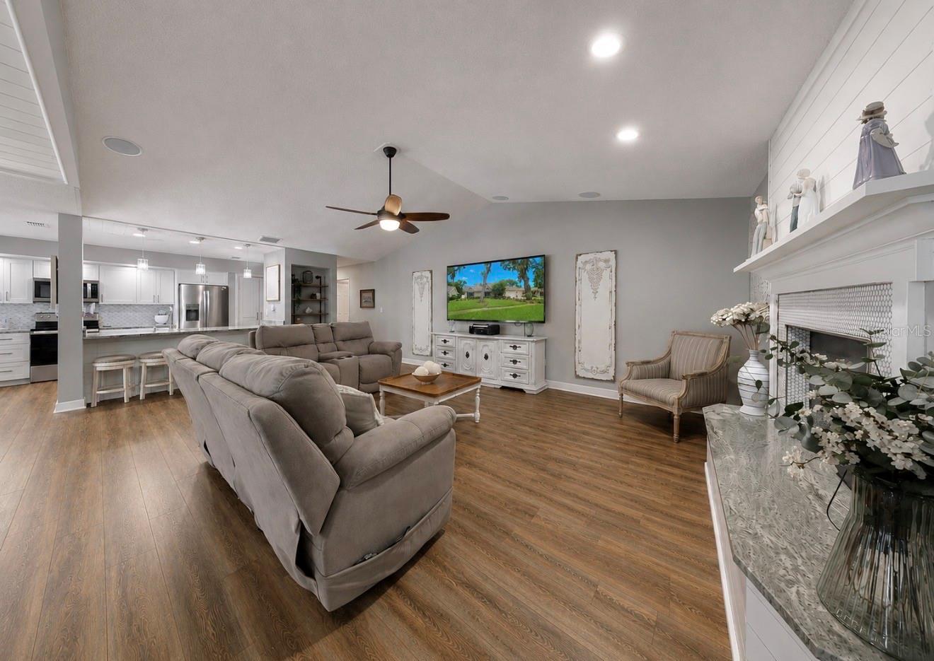 MASON OAKS - Residential