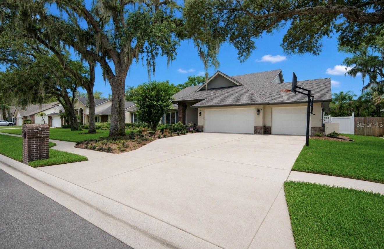 MASON OAKS - Residential