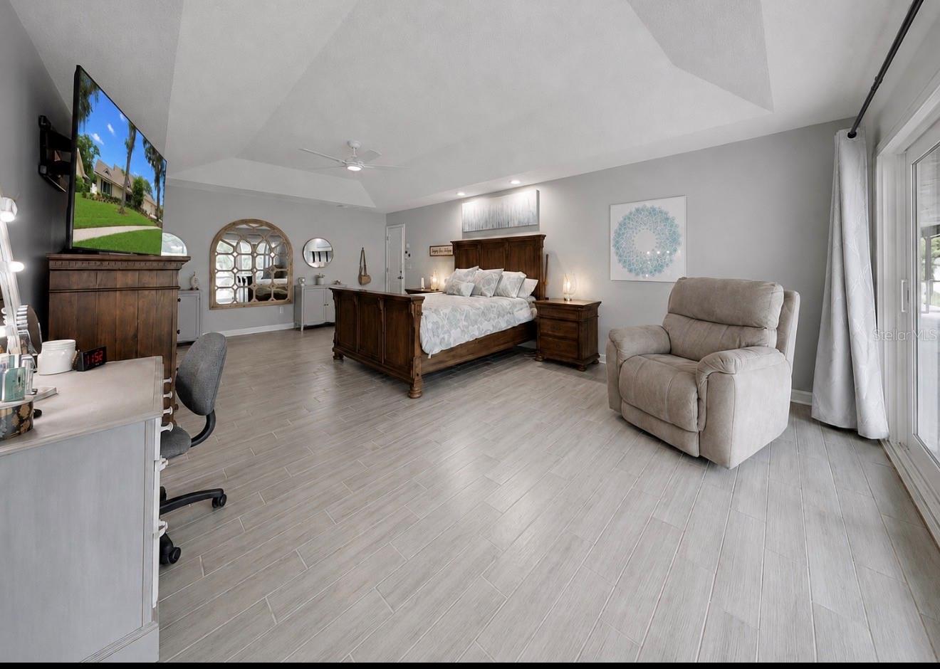 MASON OAKS - Residential