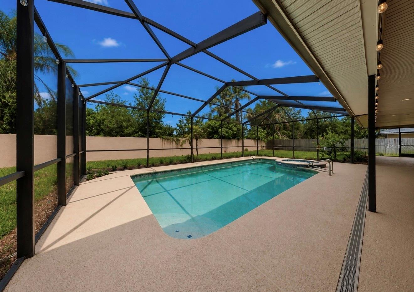 MASON OAKS - Residential