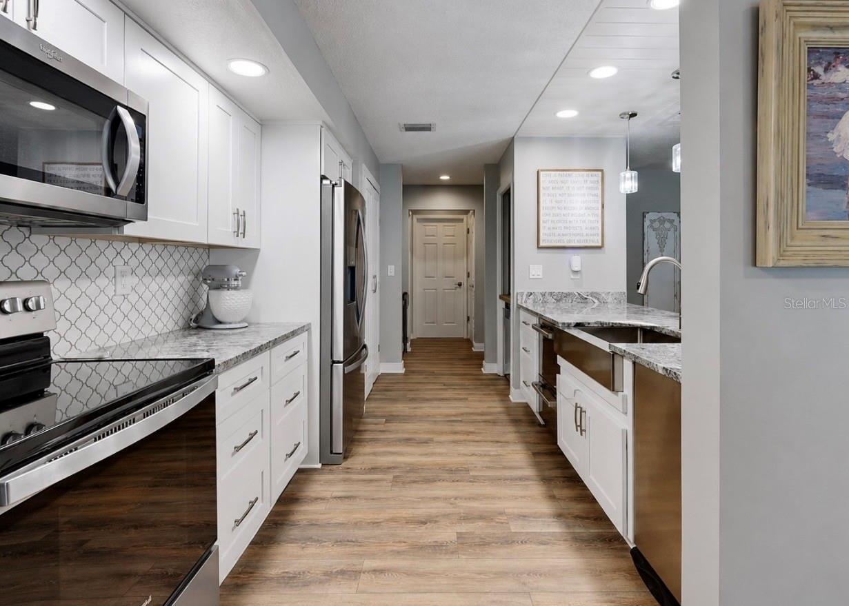MASON OAKS - Residential