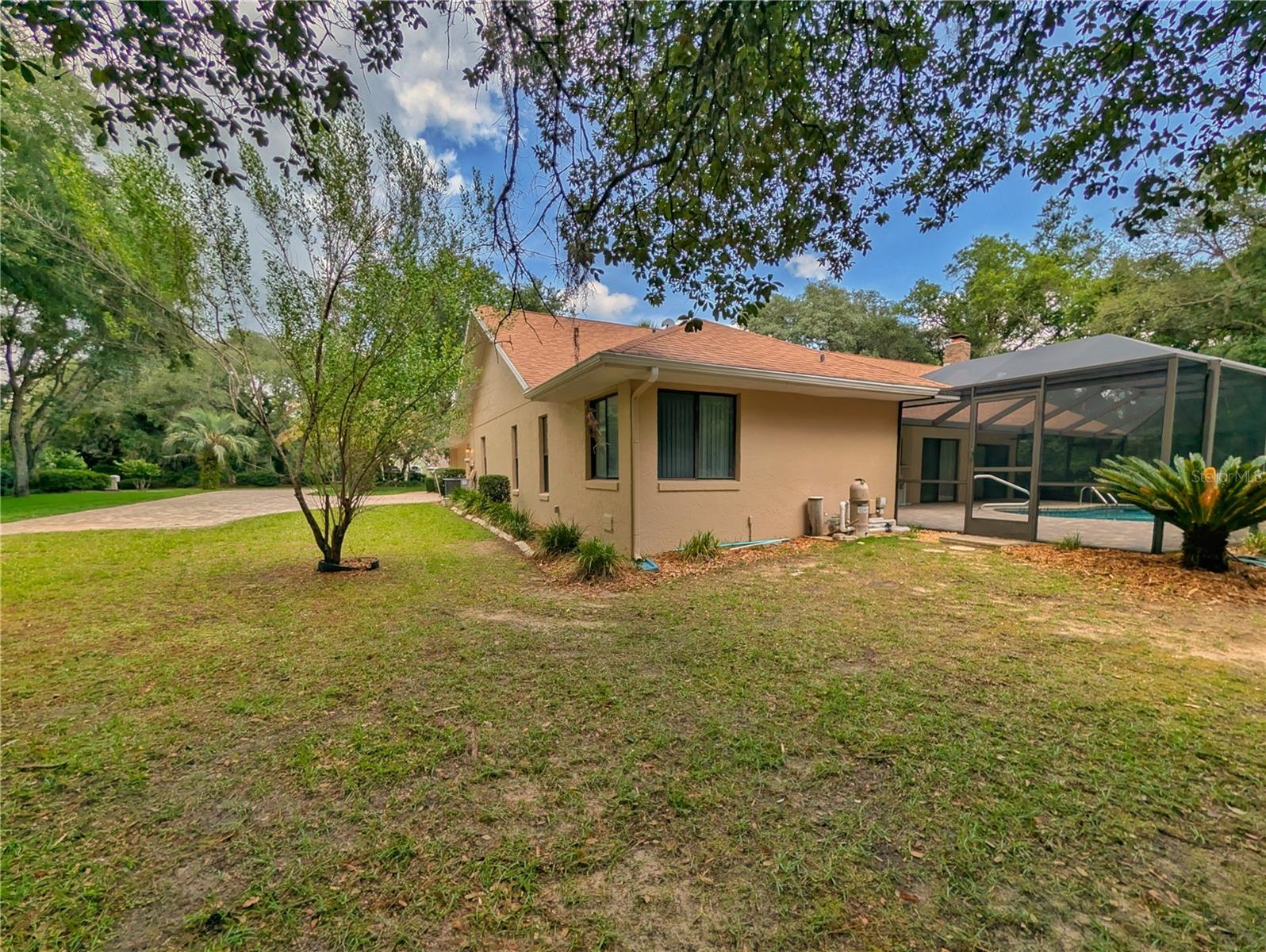 FAIRVIEW ESTATES - Residential