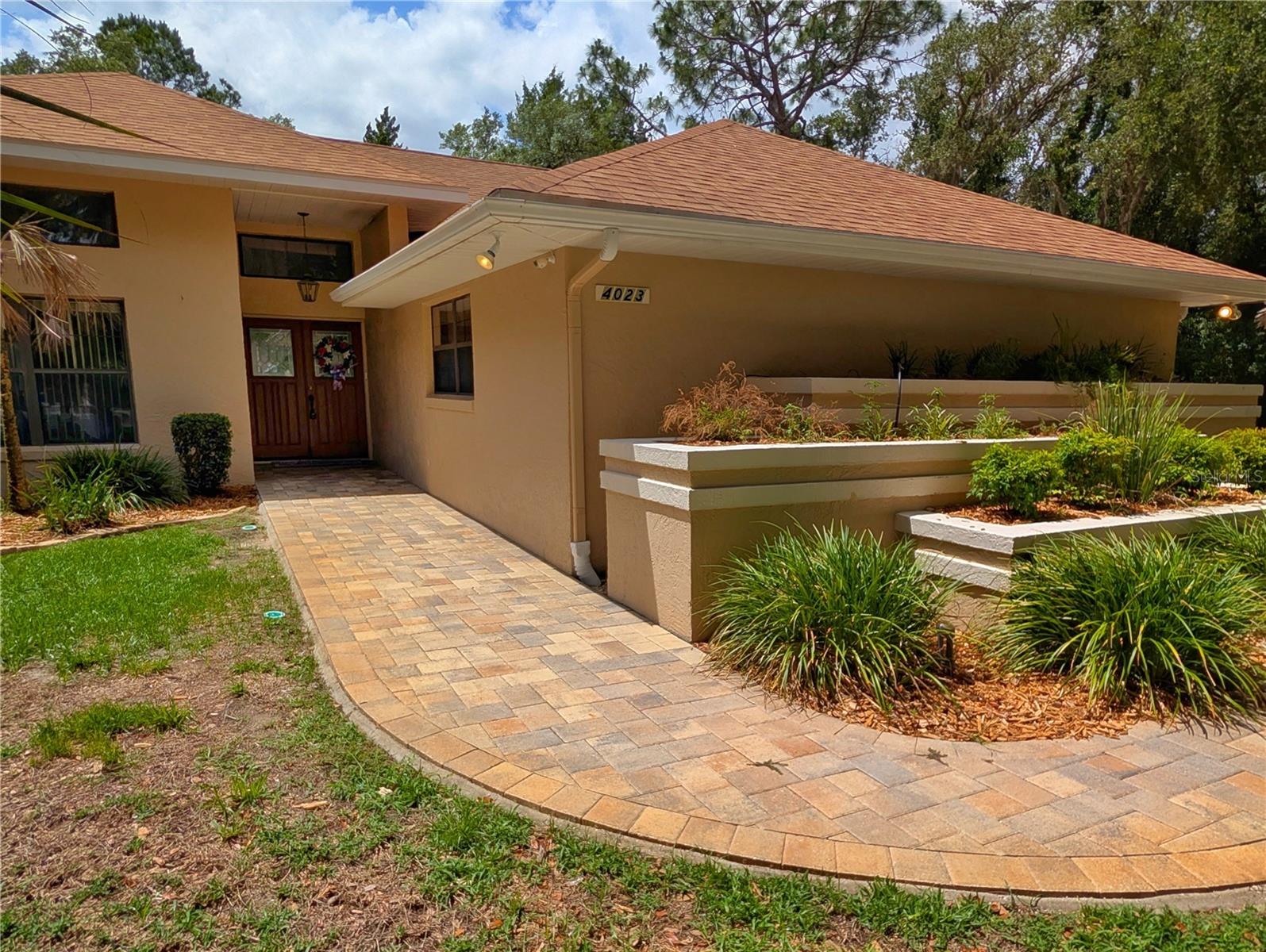 FAIRVIEW ESTATES - Residential