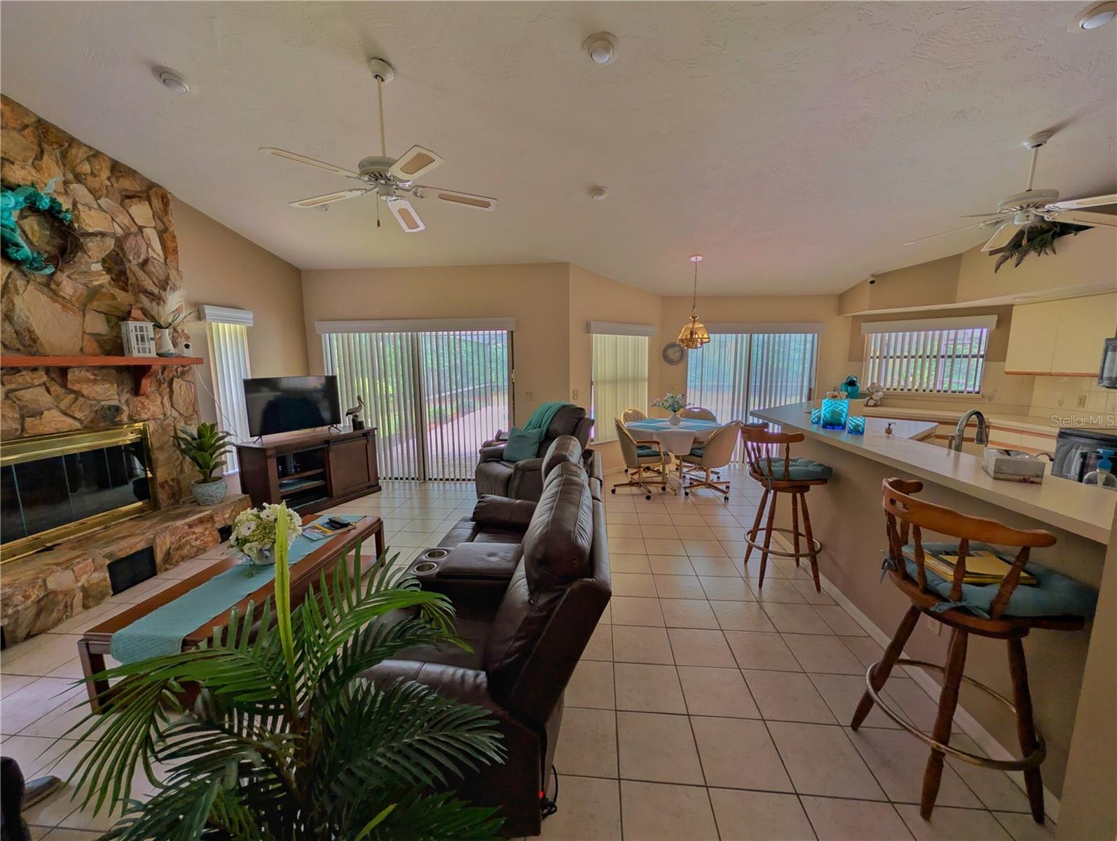 FAIRVIEW ESTATES - Residential