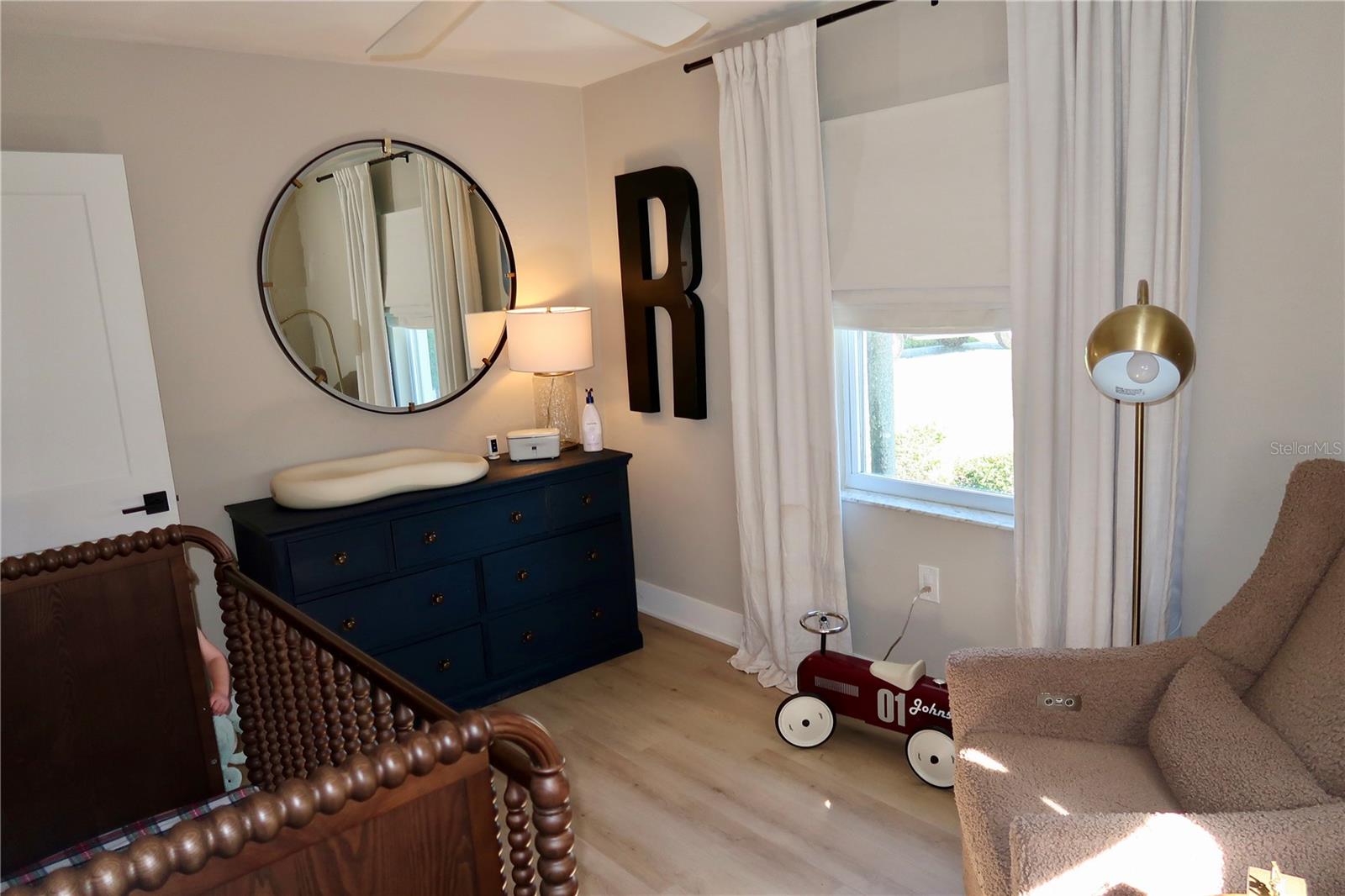 SUN PLAZA ISLES - Residential Lease