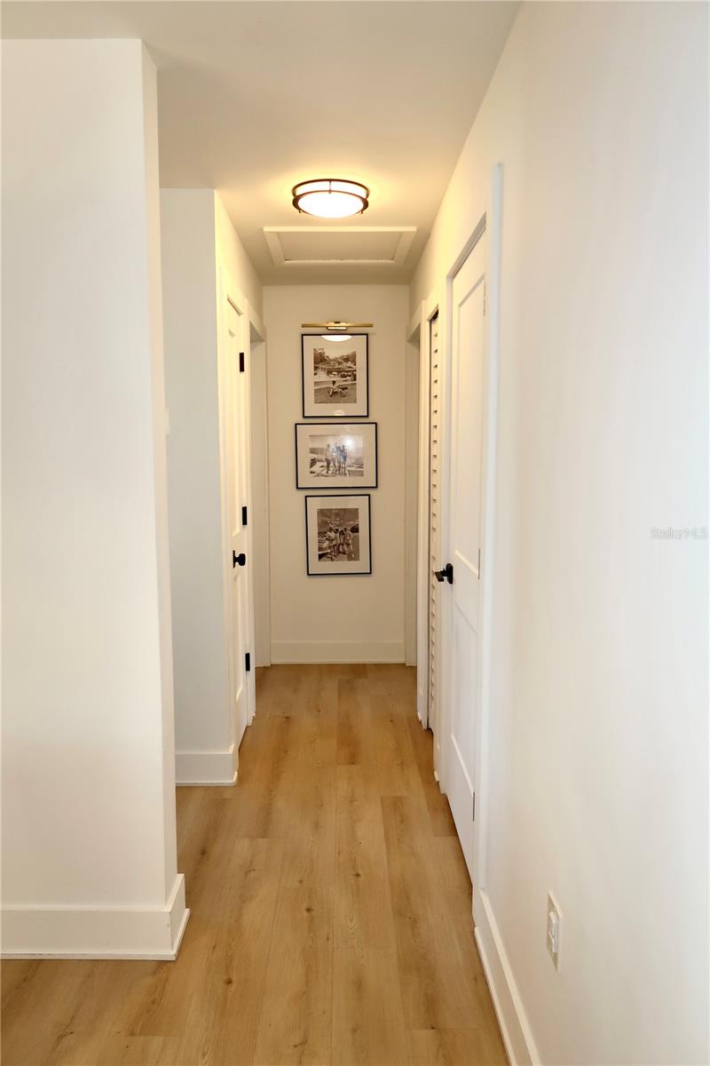 SUN PLAZA ISLES - Residential Lease
