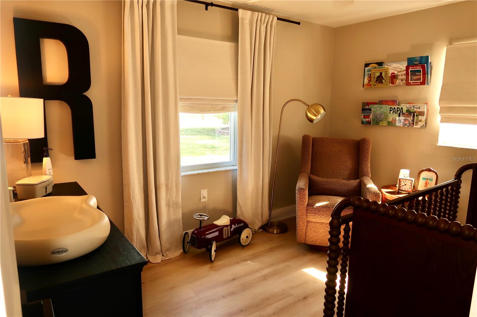 SUN PLAZA ISLES - Residential Lease