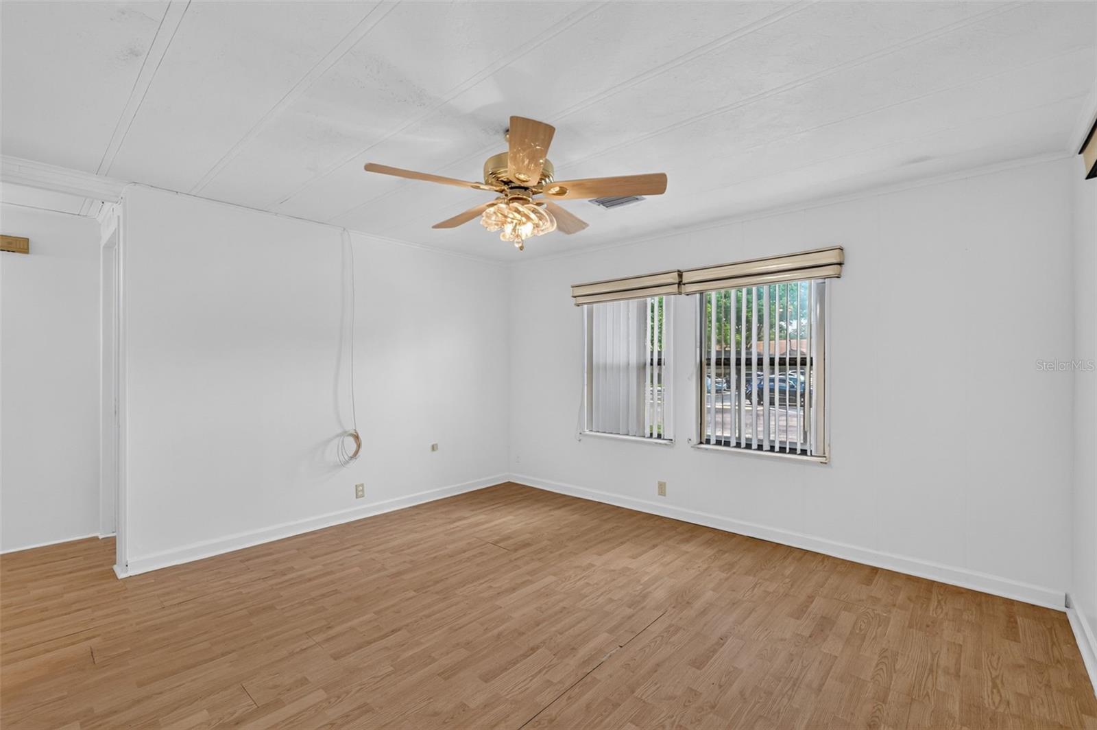 TOWNHOMES WINTER GARDEN - Residential