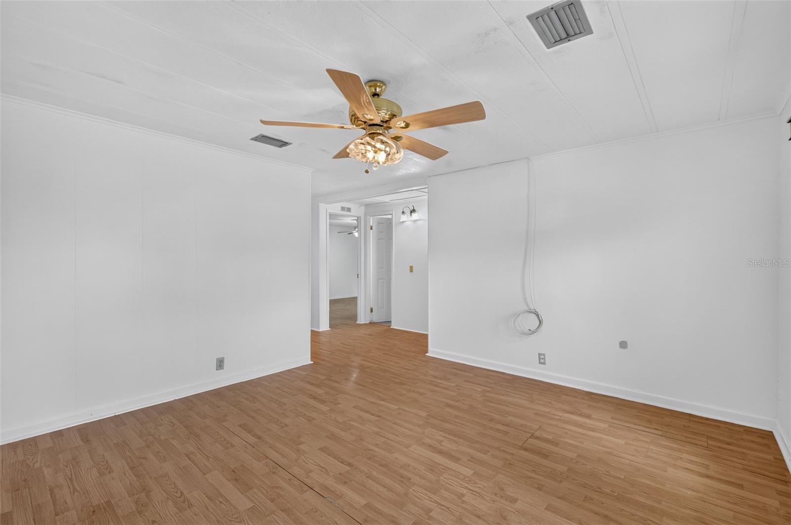 TOWNHOMES WINTER GARDEN - Residential