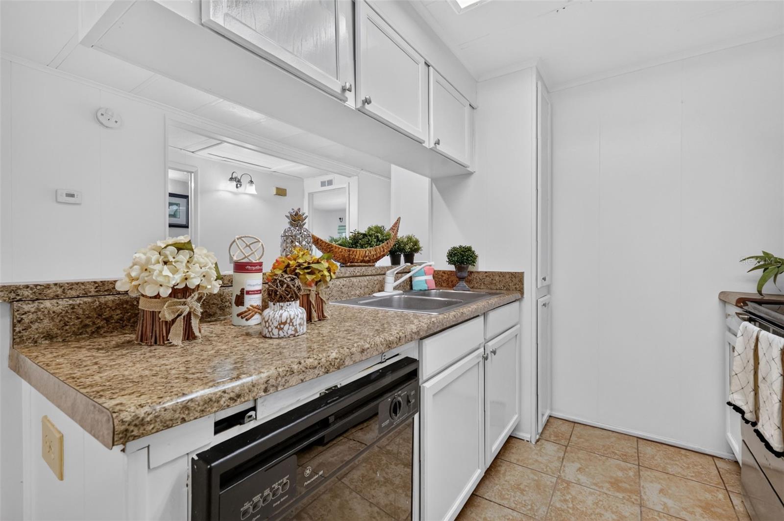 TOWNHOMES WINTER GARDEN - Residential