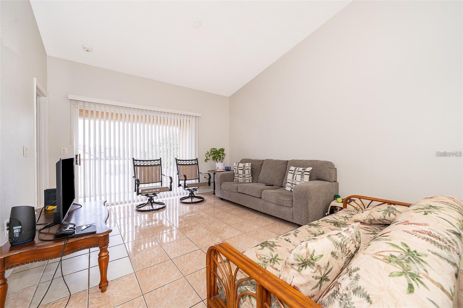 FAIRWAY GLEN AT MEADOW WOODS CONDO - Residential
