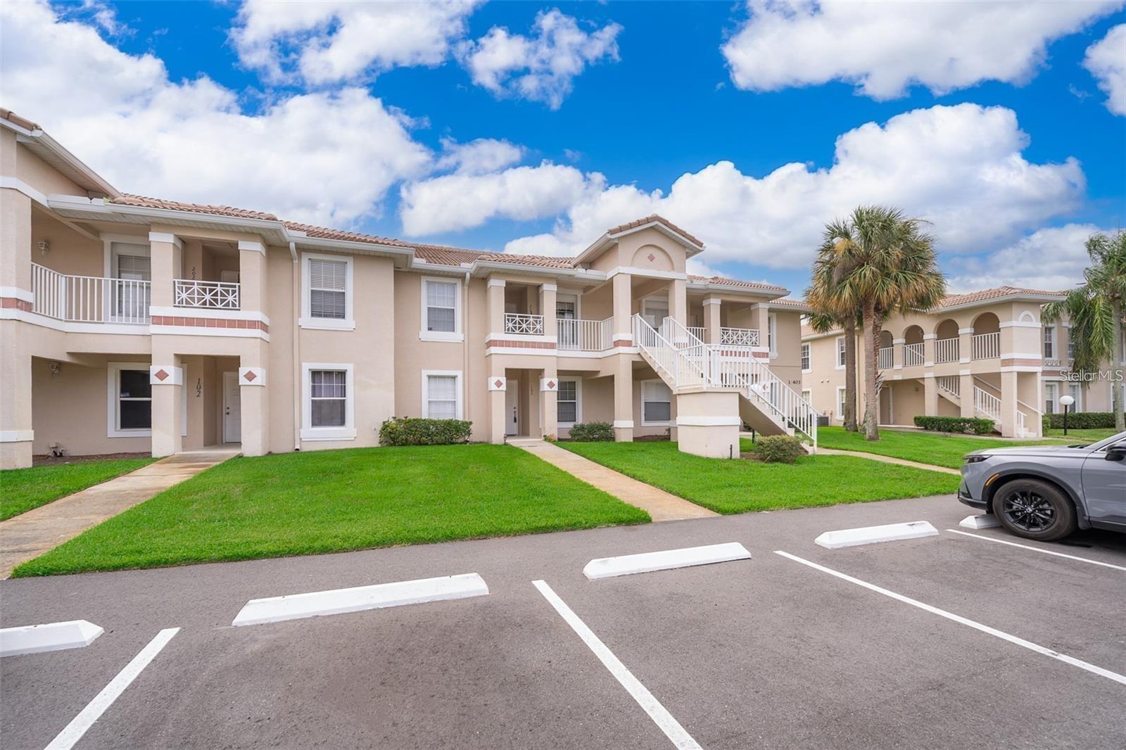 FAIRWAY GLEN AT MEADOW WOODS CONDO - Residential