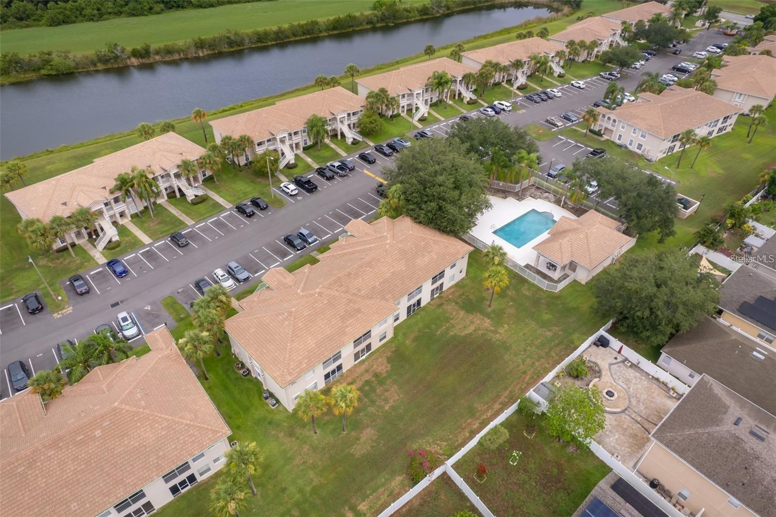 FAIRWAY GLEN AT MEADOW WOODS CONDO - Residential