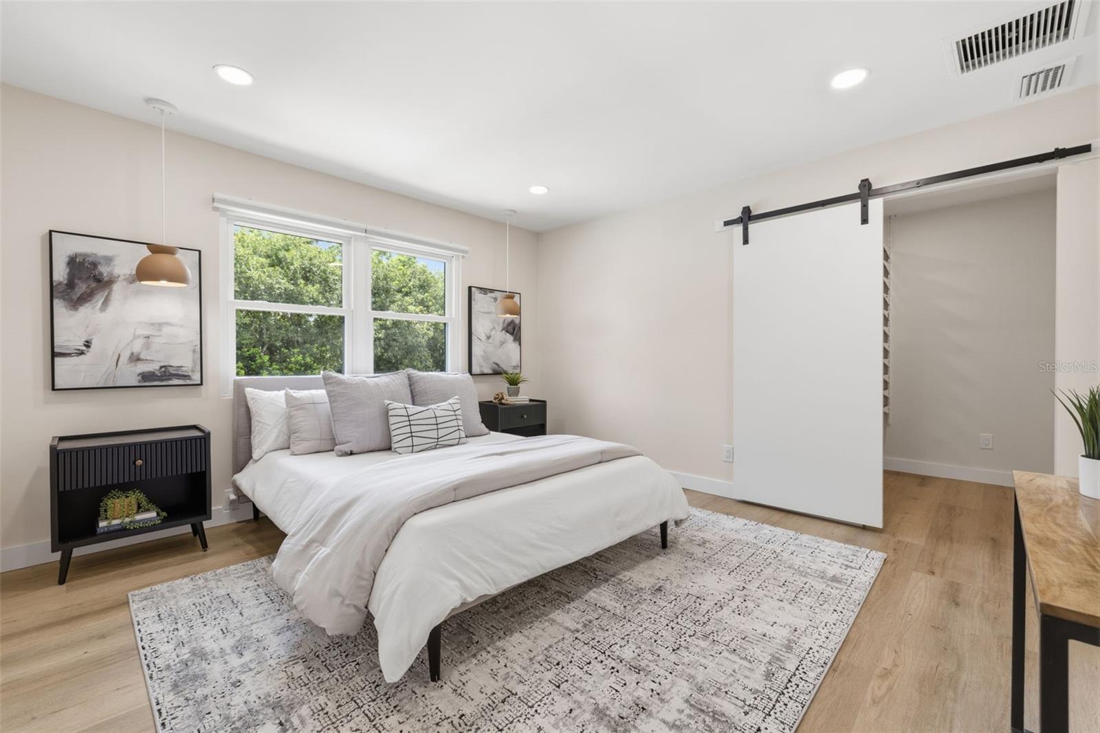 FRANCES ARBOR VILLAS - Residential