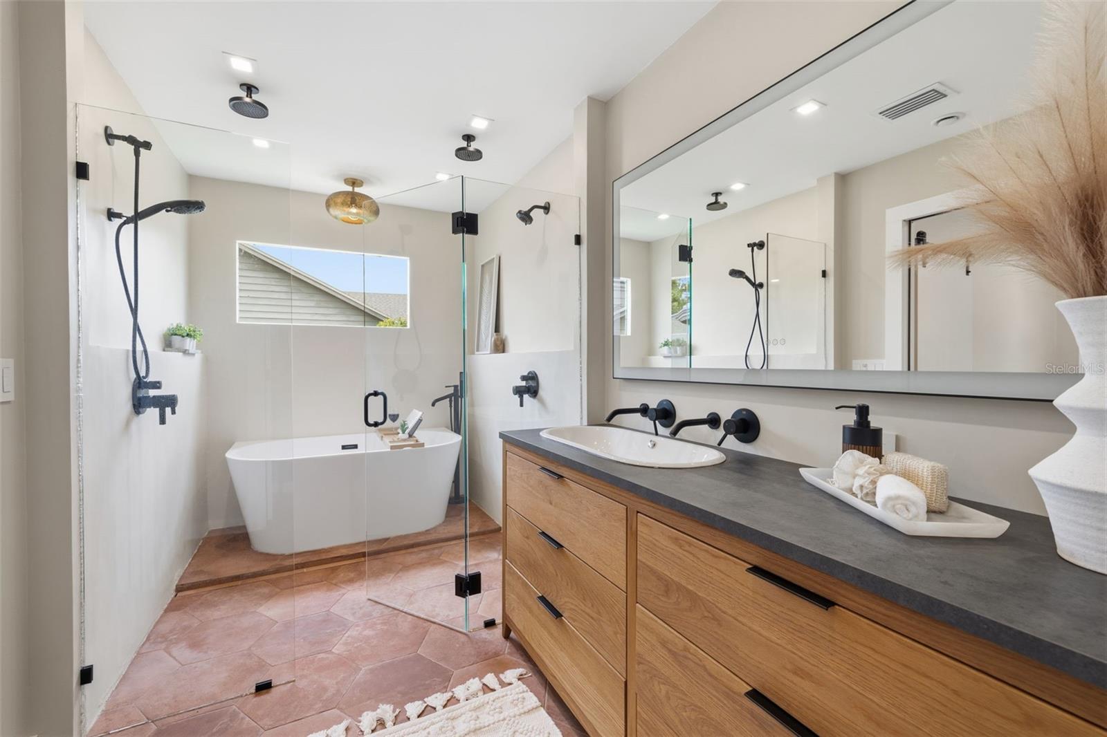 FRANCES ARBOR VILLAS - Residential