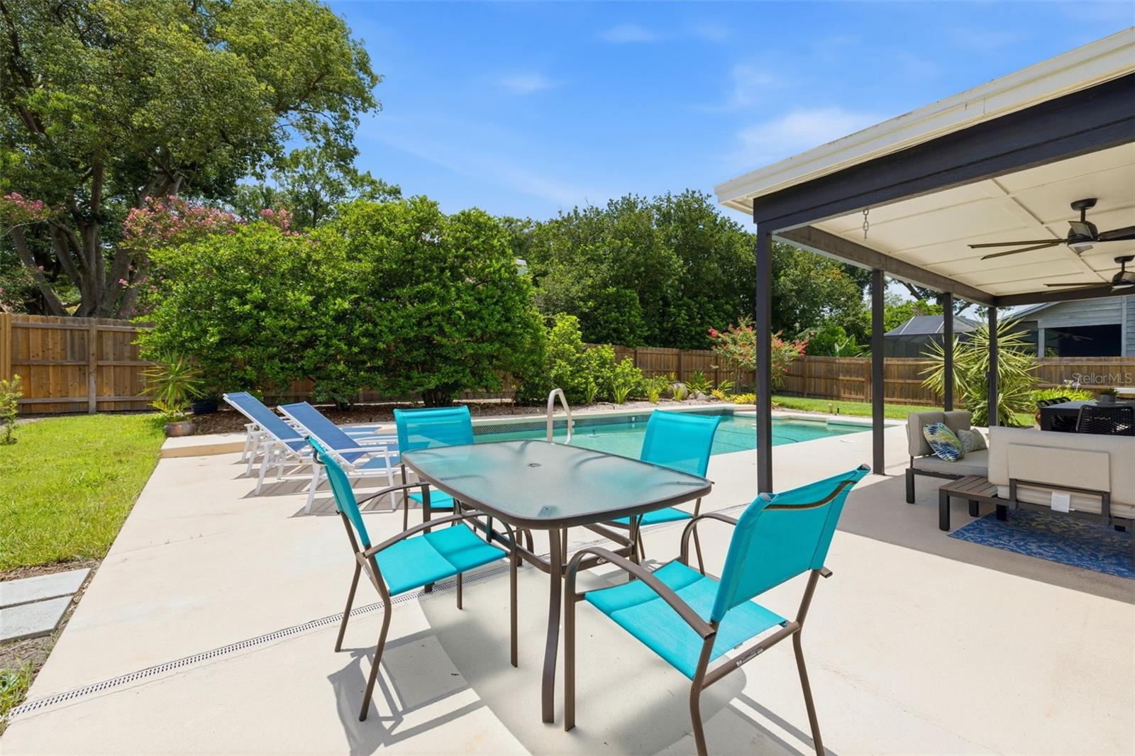 FRANCES ARBOR VILLAS - Residential