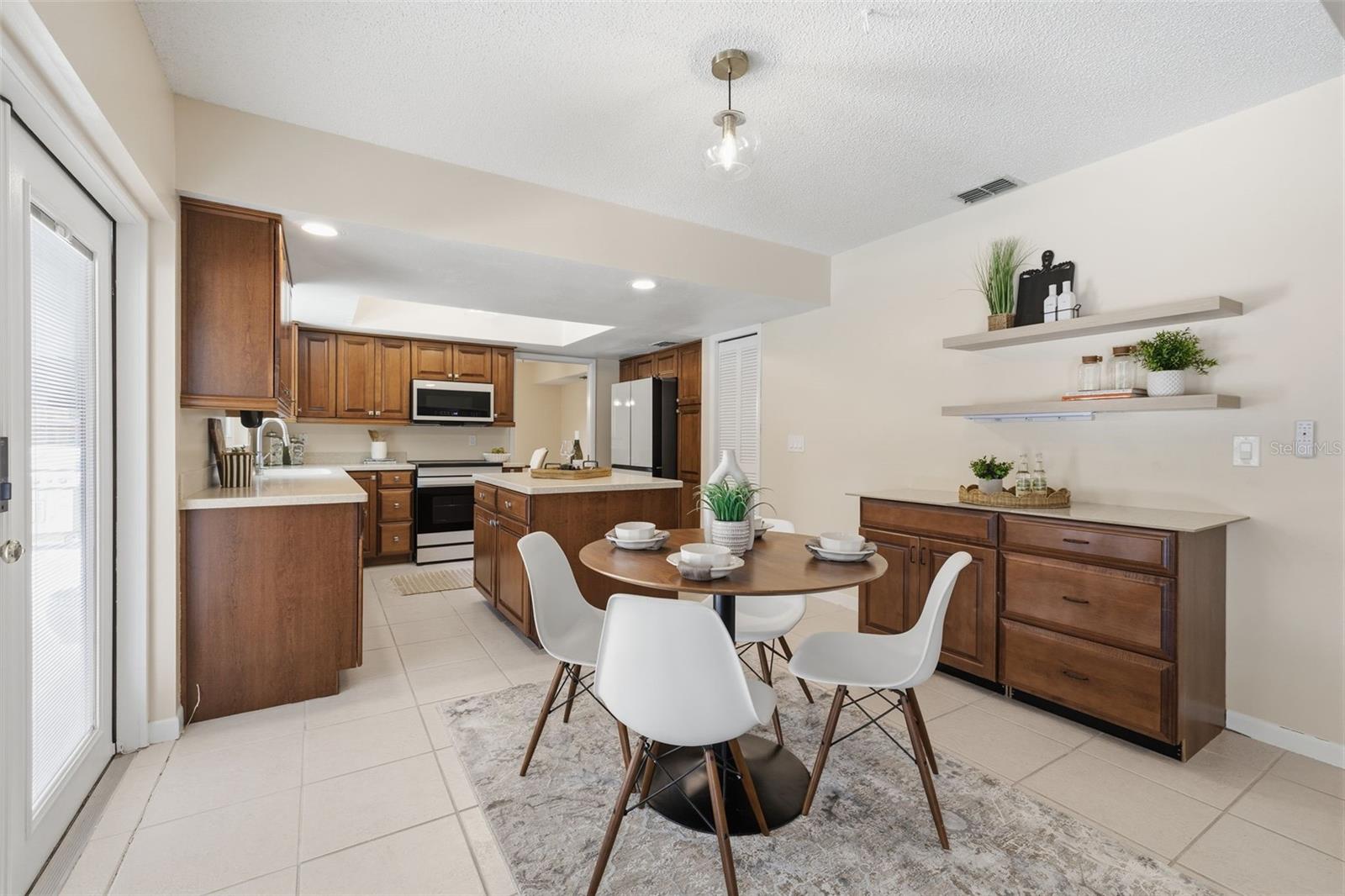 FRANCES ARBOR VILLAS - Residential