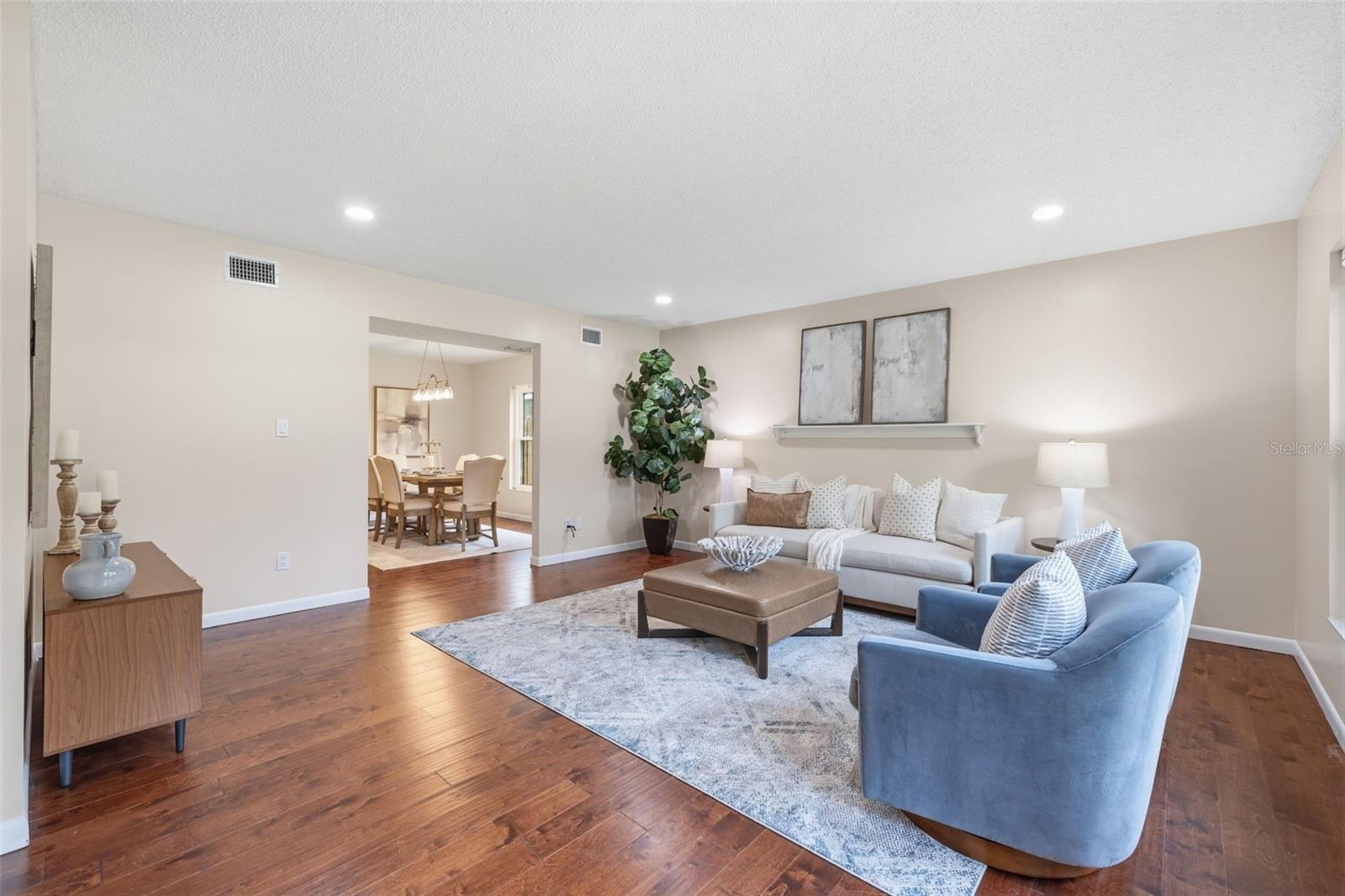 FRANCES ARBOR VILLAS - Residential