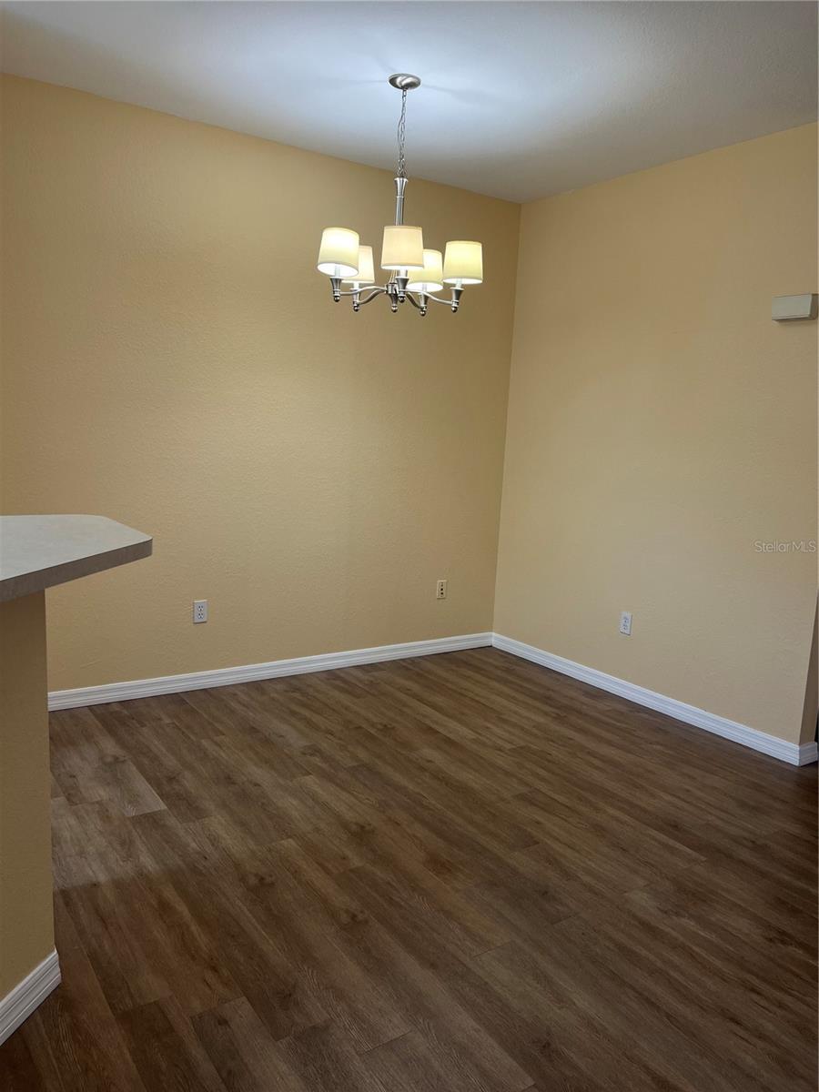 CENTRAL PK/LEE VISTA - Residential