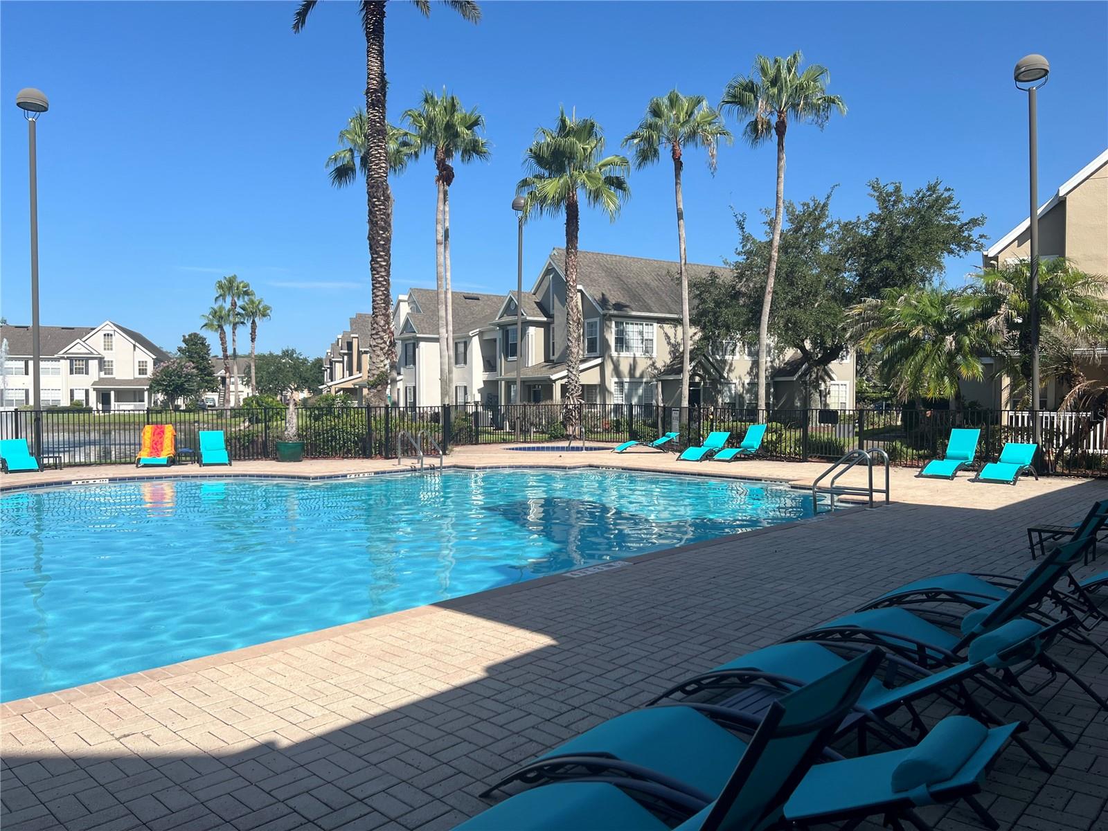 CENTRAL PK/LEE VISTA - Residential
