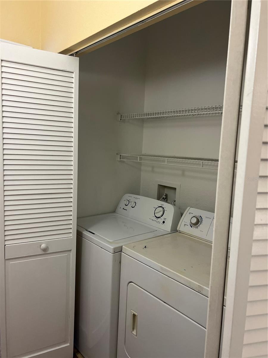 CENTRAL PK/LEE VISTA - Residential