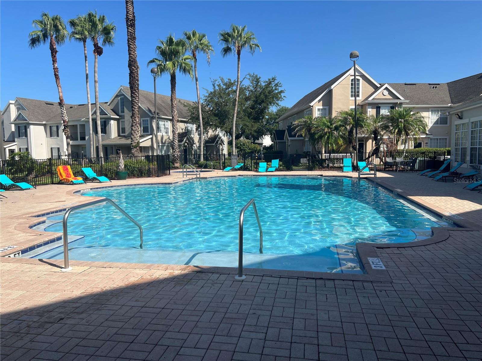 CENTRAL PK/LEE VISTA - Residential