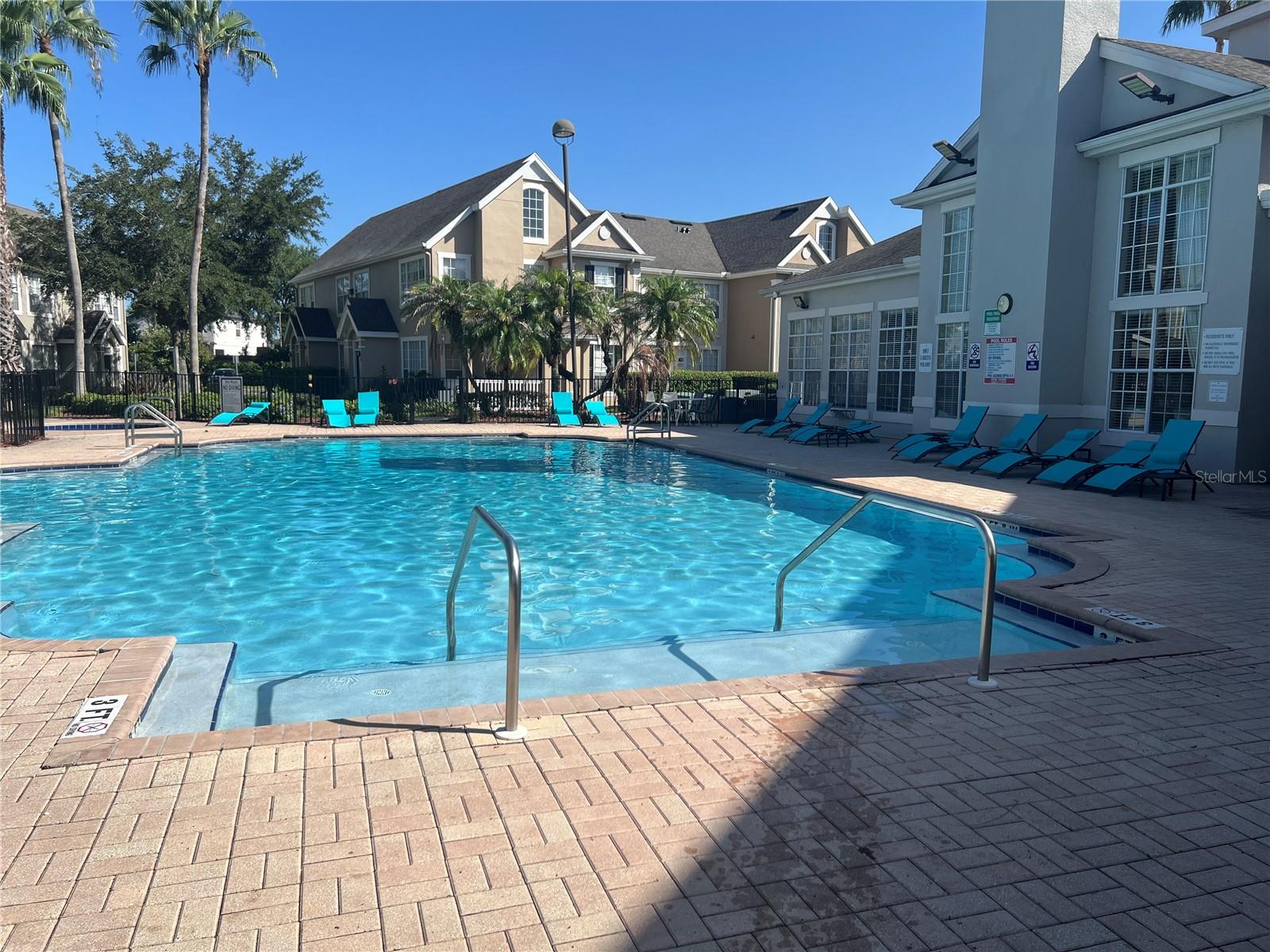 CENTRAL PK/LEE VISTA - Residential