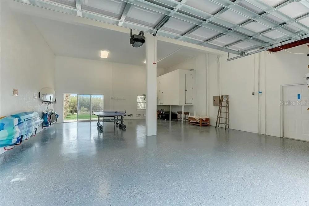 TREETOPS BAY CONDO - Residential