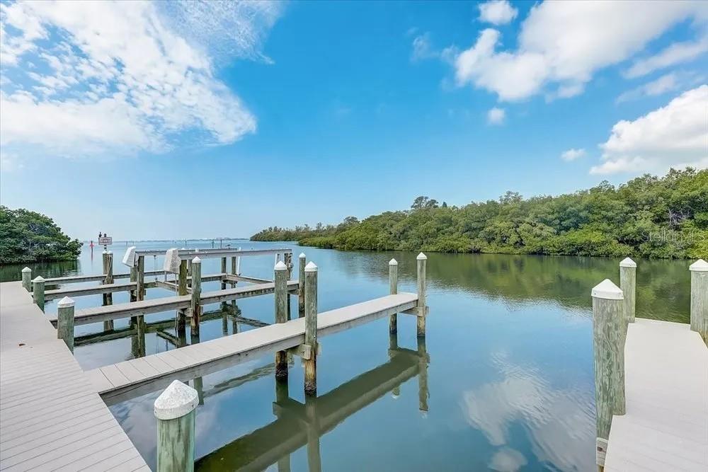 TREETOPS BAY CONDO - Residential