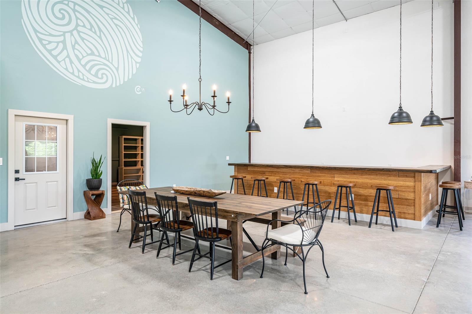 Assessors Pablo Rosette Gran - Commercial Sale