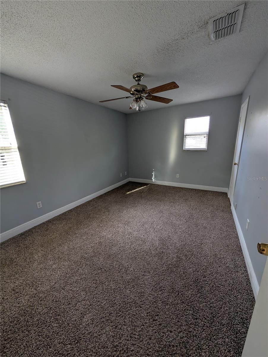 CARROLLWOOD ESTATES - Residential Lease