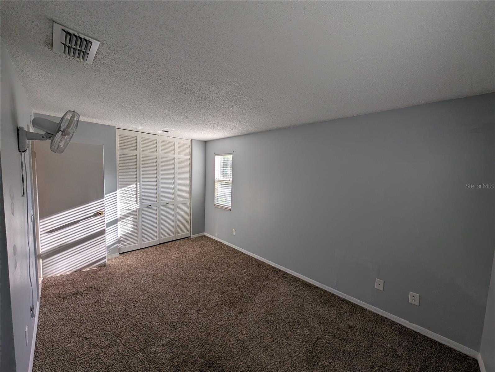 CARROLLWOOD ESTATES - Residential Lease