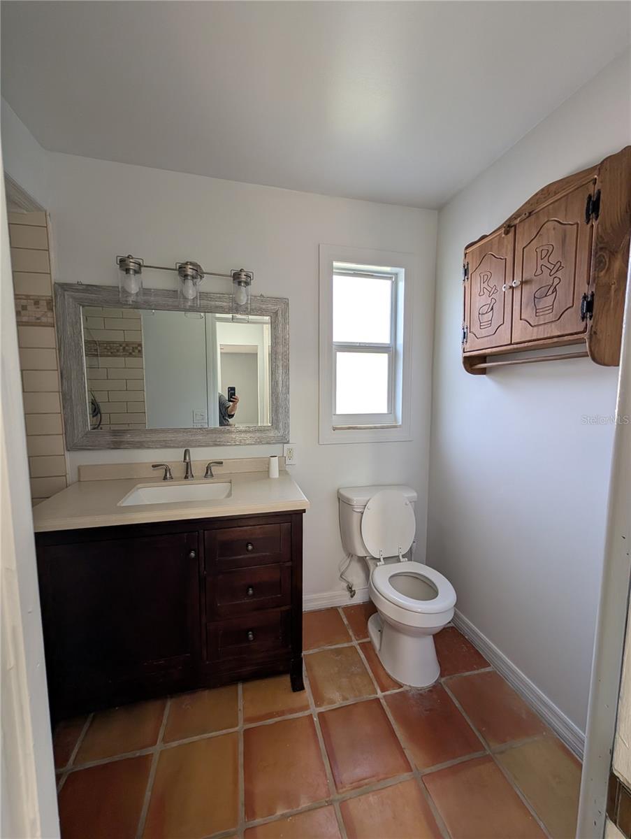 CARROLLWOOD ESTATES - Residential Lease