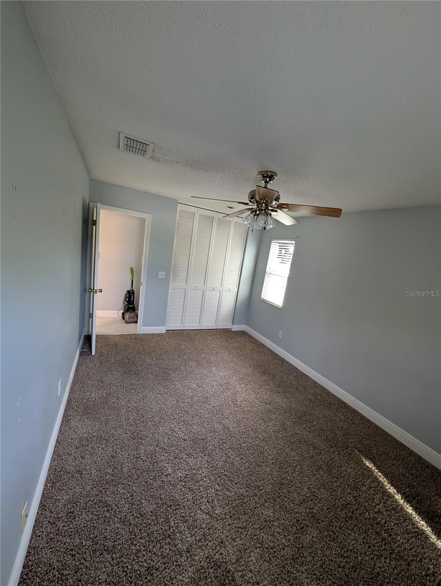 CARROLLWOOD ESTATES - Residential Lease