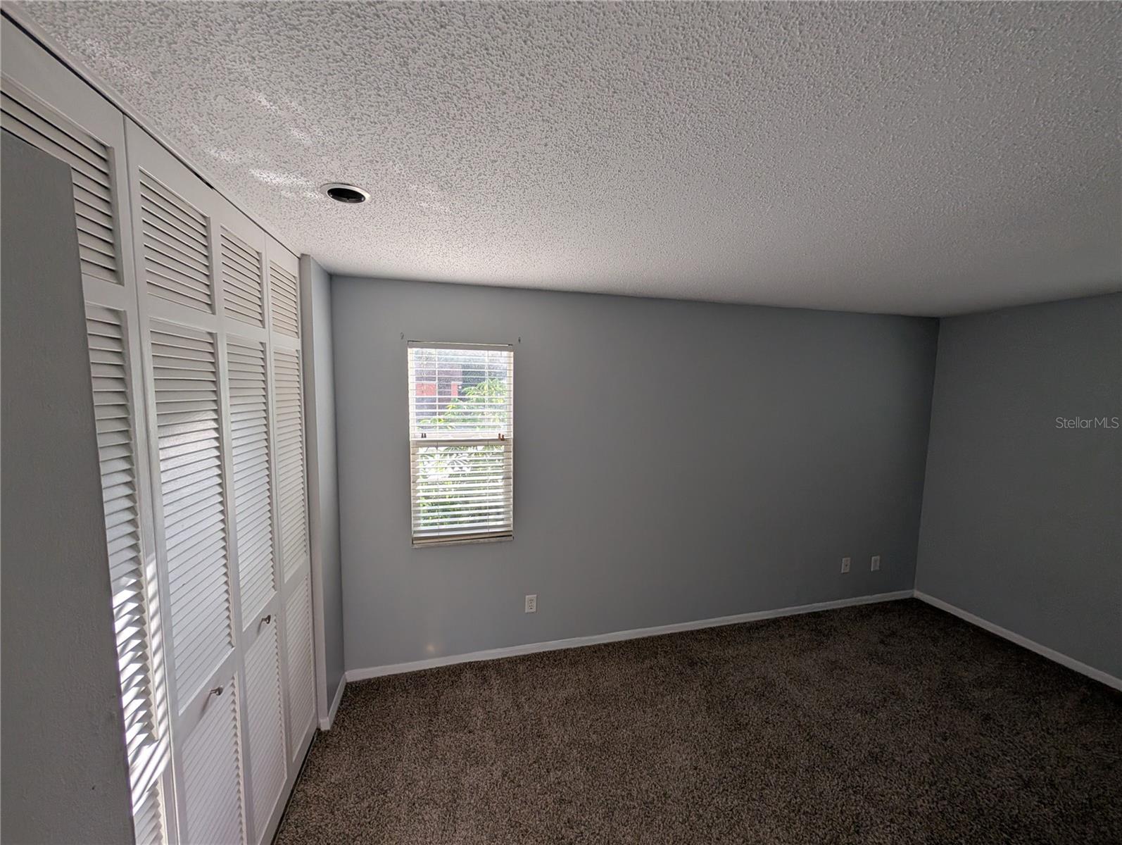 CARROLLWOOD ESTATES - Residential Lease