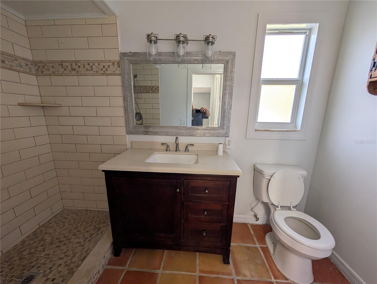 CARROLLWOOD ESTATES - Residential Lease