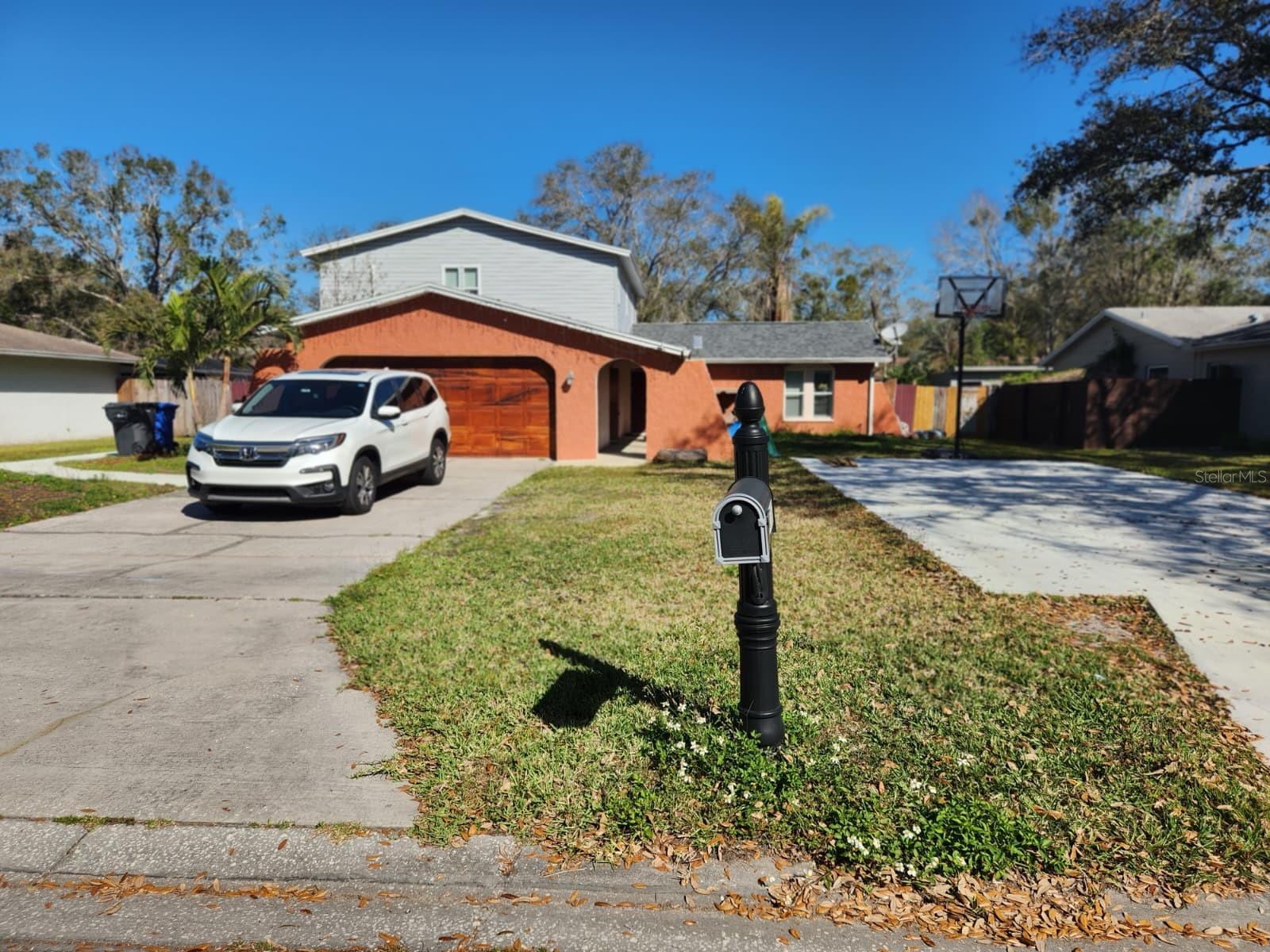 CARROLLWOOD ESTATES - Residential Lease