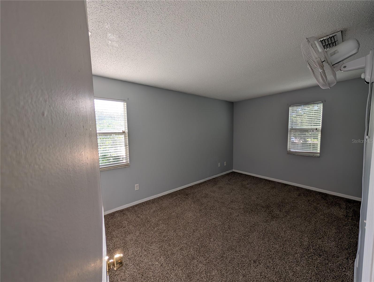 CARROLLWOOD ESTATES - Residential Lease