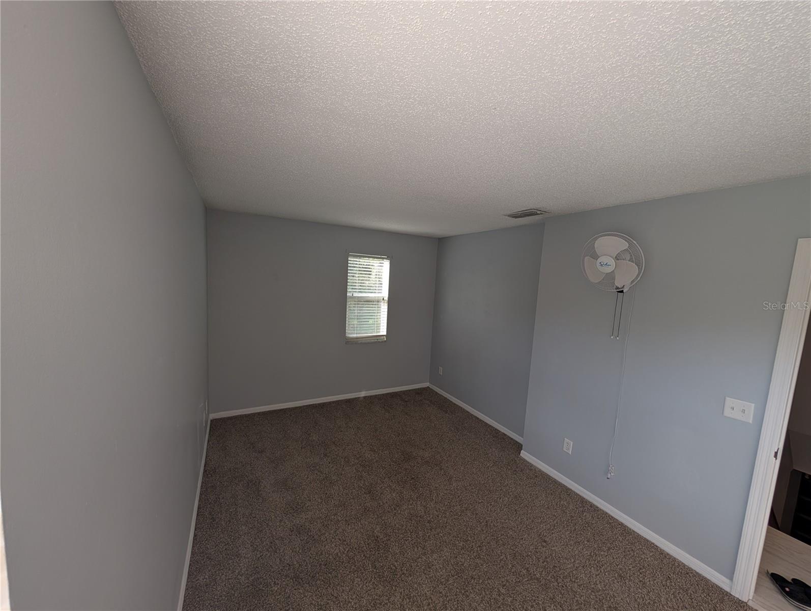 CARROLLWOOD ESTATES - Residential Lease