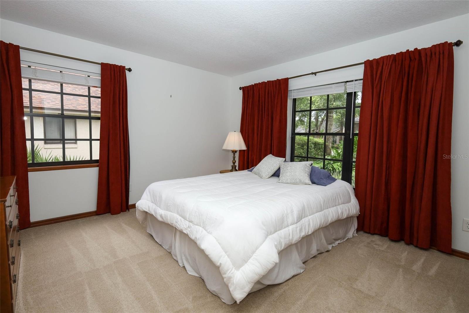 HUNTLEIGH WOODS - Residential