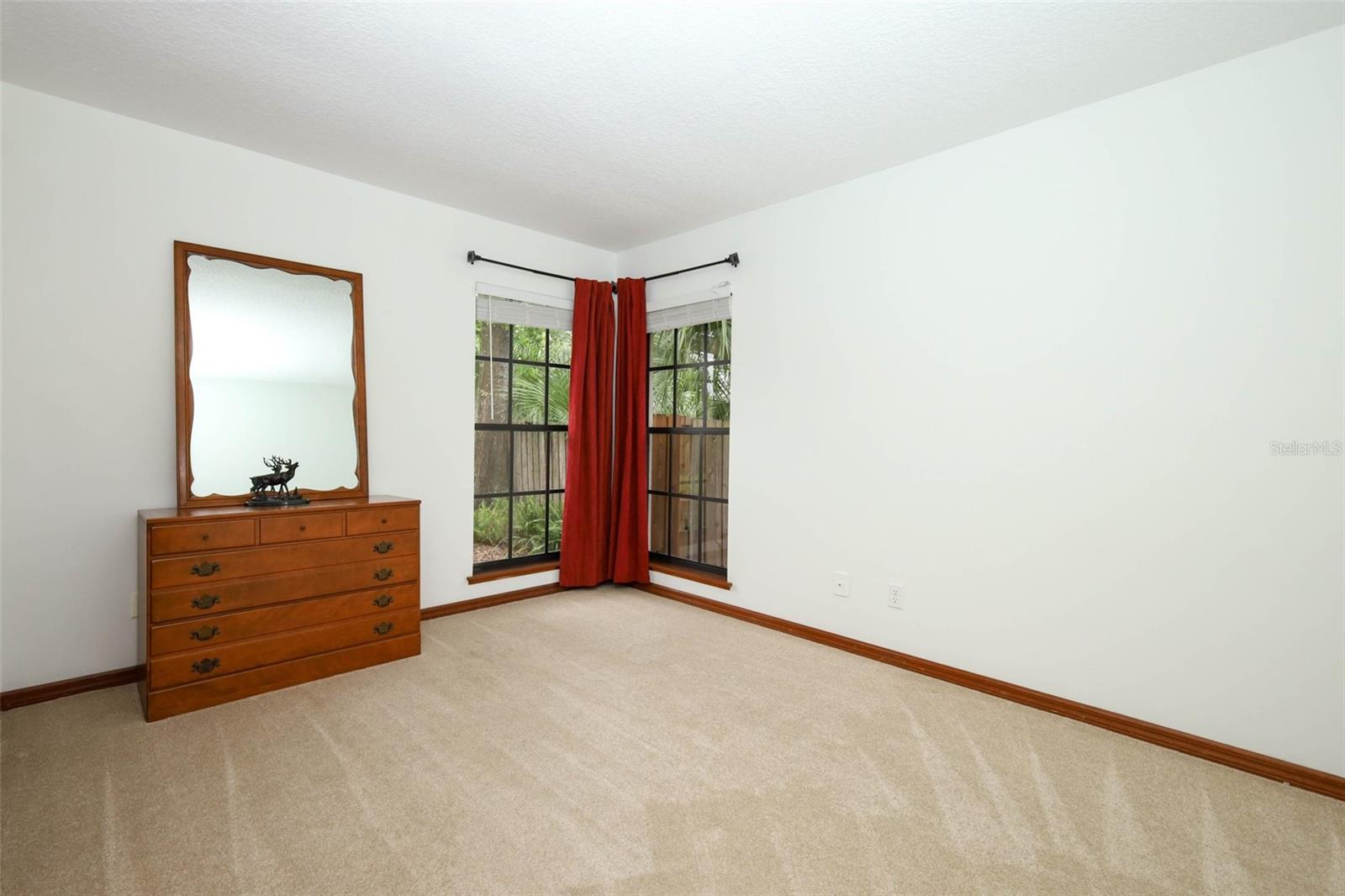 HUNTLEIGH WOODS - Residential