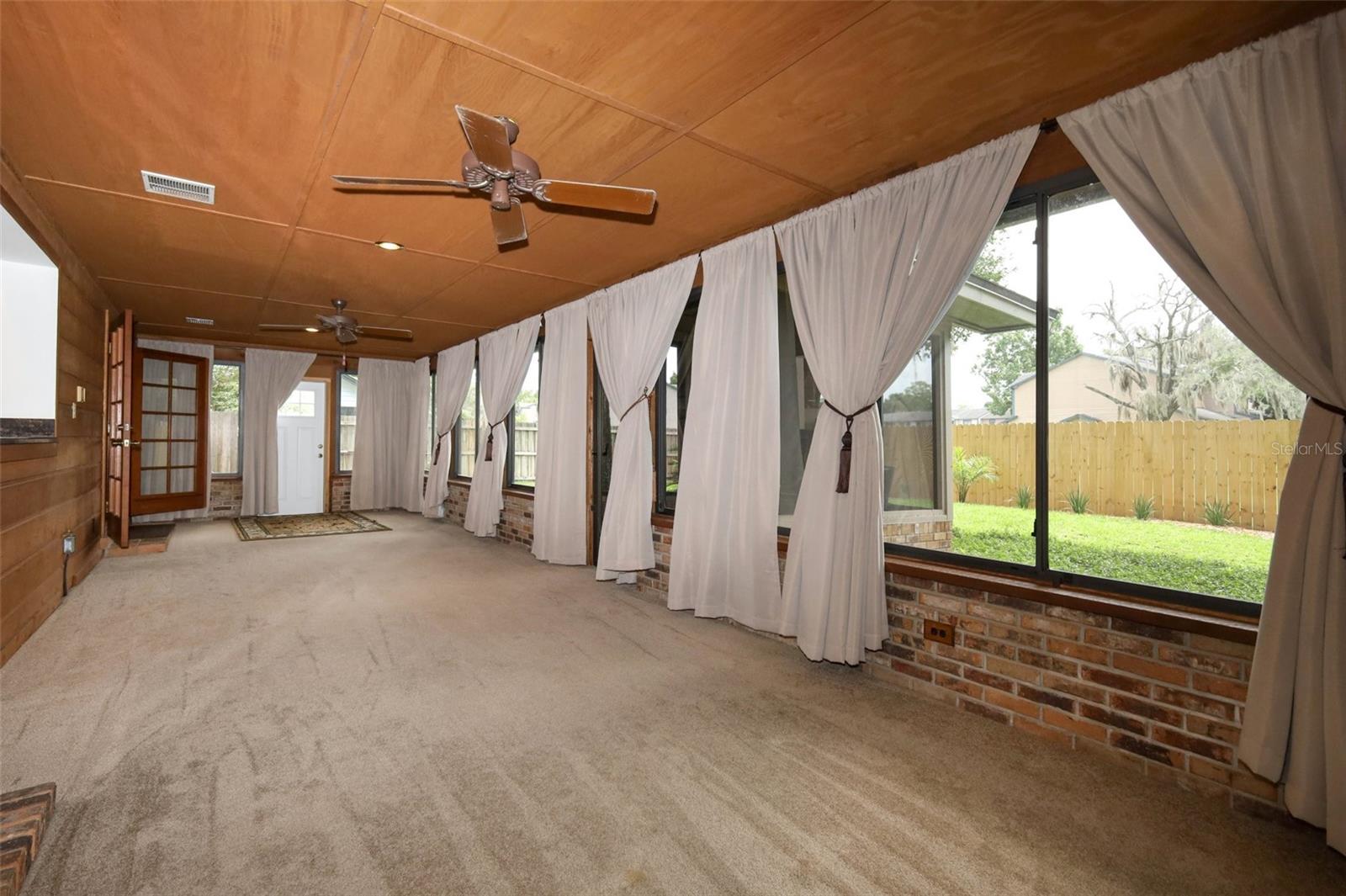 HUNTLEIGH WOODS - Residential