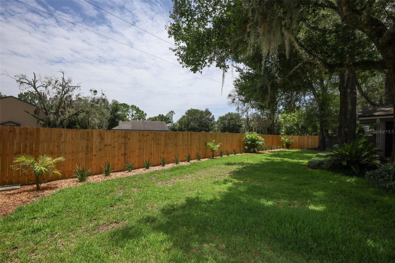 HUNTLEIGH WOODS - Residential