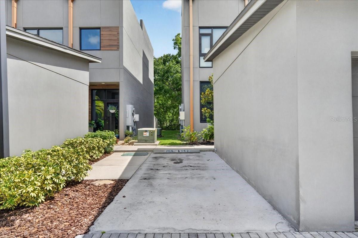 CARROLLWOOD CROSSINGS 2 - Residential