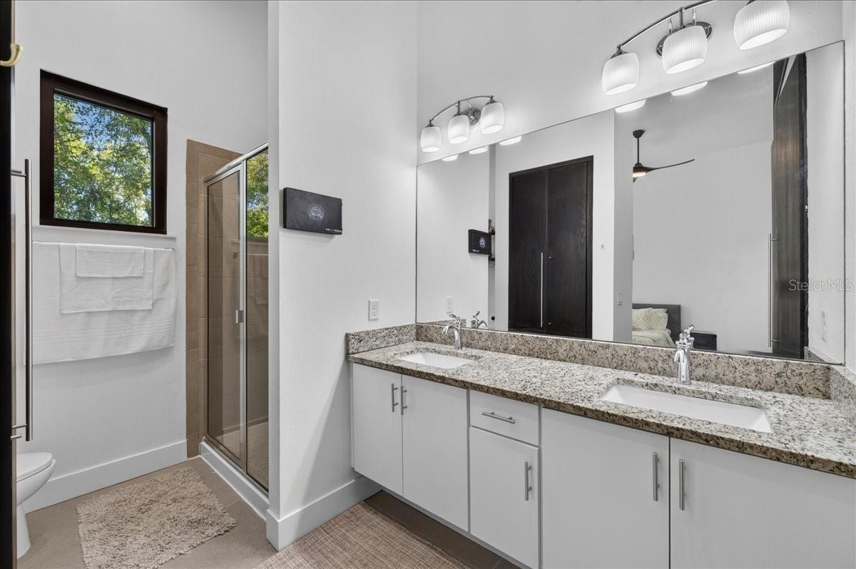 CARROLLWOOD CROSSINGS 2 - Residential